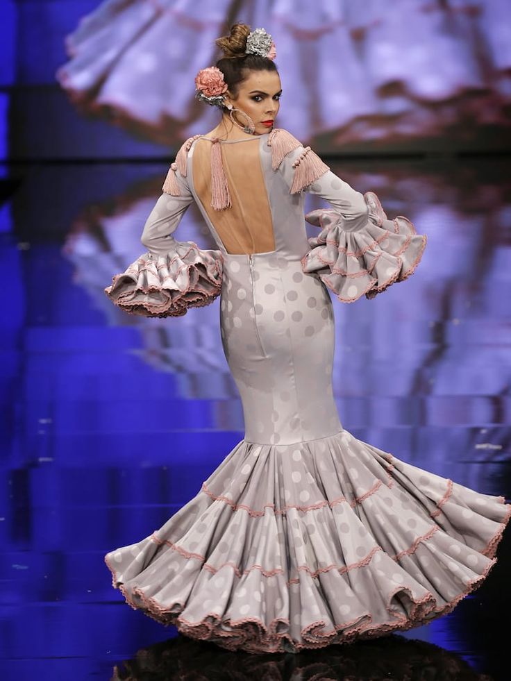 detalles de los vestidos de flamenca de licra